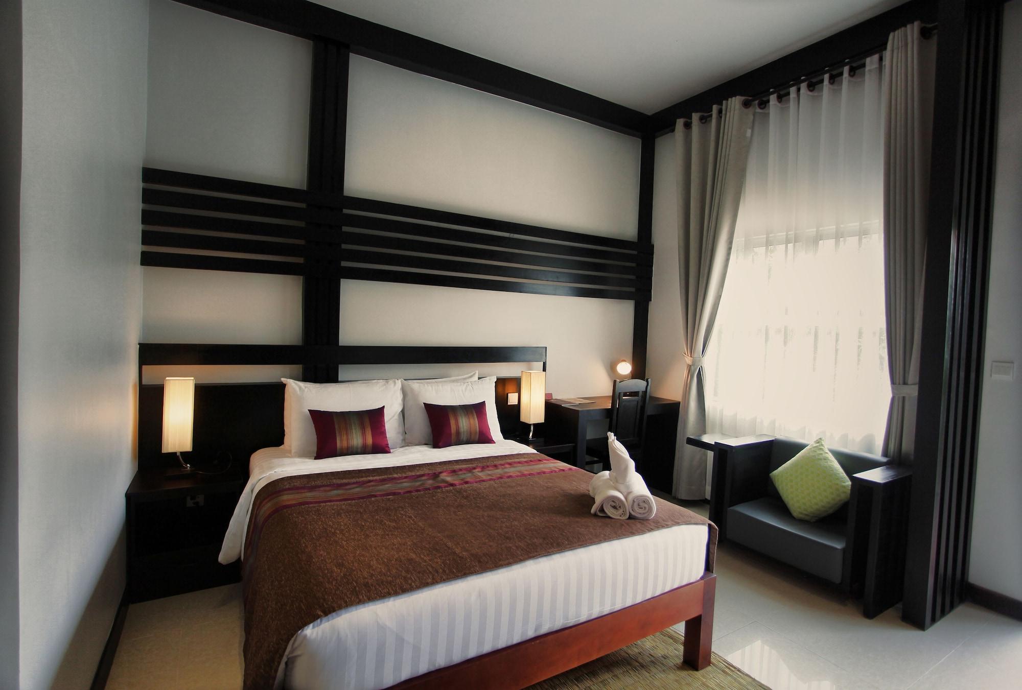 รีวีล อังกอร์ โฮเต็ล Hotel เสียมราฐ ภายนอก รูปภาพ
