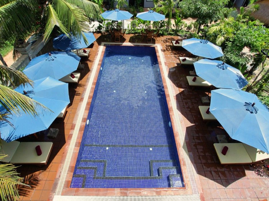 รีวีล อังกอร์ โฮเต็ล Hotel เสียมราฐ ภายนอก รูปภาพ